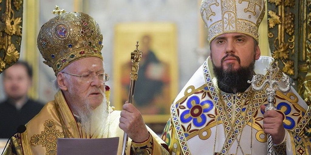 Ortodoxos ucranianos celebran la Navidad en Kiev como un desafío a Rusia