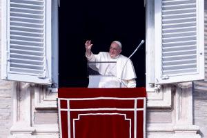 El papa Francisco critica la discriminación de género en el trabajo