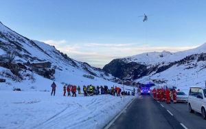 Localizadas vivas ocho de las 10 personas desaparecidas por avalancha en Austria