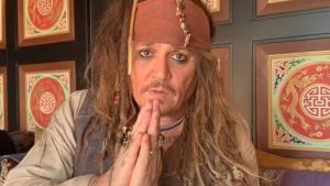 Johnny Depp volvió como Jack Sparrow para darle un mensaje a niño con una enfermedad terminal (VIDEO)