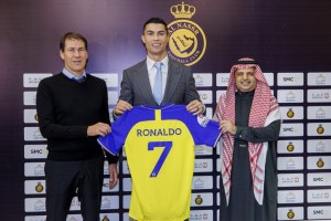 Mega contrato de Cristiano Ronaldo con Al Nassr “no implica compromisos” con candidatura saudita para el Mundial 2030