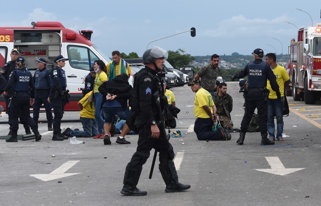 El Tribunal Supremo de Brasil ordenó al Ejército desmantelar todos los “campamentos bolsonaristas” tras el intento de golpe