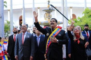 “El ingreso está en números dramáticos”, Maduro volvió a dar lástima para que le quiten las sanciones