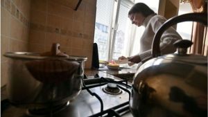 El acalorado debate sobre las cocinas de gas que se convirtió en un tema político en EEUU