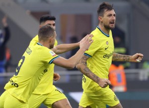 Inter sufrió para eliminar al Parma de Buffon en la Copa de Italia
