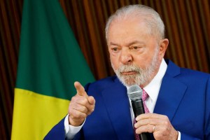 Lula asegura que Bolsonaro intentó “dar un golpe” con la revuelta en Brasilia