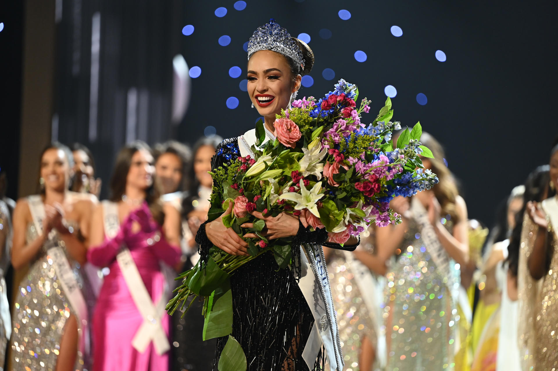 Quién es R'Bonney Gabriel, la nueva Miss Universo