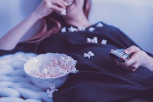 No solo es entretenerte: cuáles son los beneficios de ver películas, según los científicos