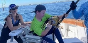 Niño de 12 años pescó sin querer al depredador más temible del océano