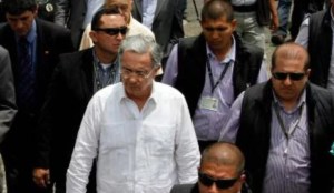 Asesinaron a un escolta del expresidente colombiano Álvaro Uribe Vélez