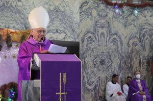 Conferencia Episcopal Venezolana despidió a Benedicto XVI con eucaristía en Caracas