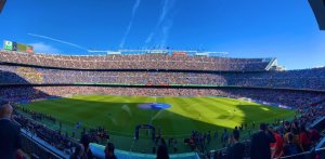 El Barça se entrena en el Spotify Camp Nou ante más de 15 mil espectadores