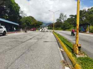 Estudiantes de la ULA respaldan acciones de calle de profesores y maestros en Mérida