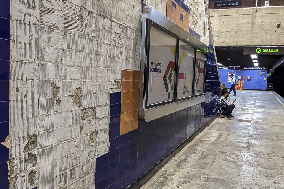 ¿Y los trabajos de recuperación del Metro de Caracas? Paralizados… como la “revolución”