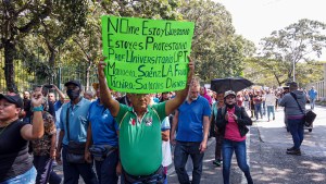 Docentes suman 13 días en las calles a la espera de respuestas del régimen de Maduro