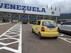 Al menos cuatro taxis colombianos fueron retenidos por la GNB en Táchira este #3Ene