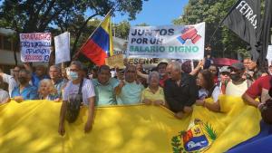 Trabajadores protestaron para exigir sus derechos ante la Defensoría del Pueblo en Caracas