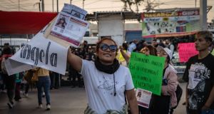 Hallaron semidesnuda y con signos de violencia a menor raptada en México (Videos)