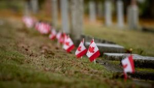 Hallan nuevas tumbas cerca de internado para indígenas en Canadá
