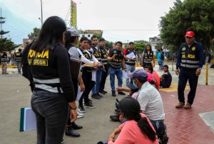 Policías detienen a más de 200 personas tras ingresar en universidad de Lima