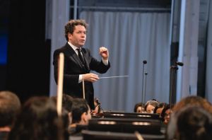 ¿Por qué la Ópera de París anuló dos conciertos de Gustavo Dudamel en Londres y Viena?