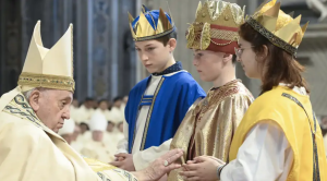 Cuál es el significado de los tres regalos de los Reyes Magos, según el papa Francisco