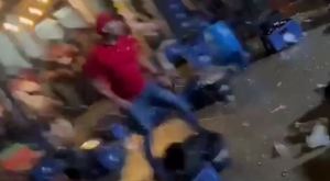 VIDEO: Riña en bodegón acabó con el local destrozado en Valencia