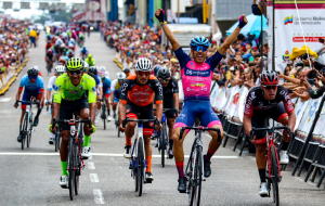 Venezolano César Sanabria conquistó la primera etapa de la Vuelta al Táchira