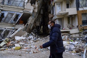 Socorristas austriacos y alemanes suspenden operaciones de rescate en Turquía por seguridad