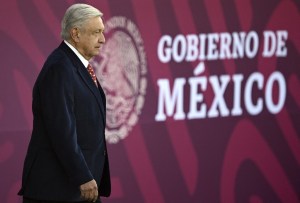 López Obrador acusa a EEUU de inmiscuirse en asuntos de México por reforma electoral