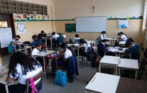 La fuga de maestros en Venezuela hace insostenible la crisis educativa, alertó la Avec
