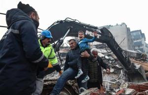 Detienen a 64 personas en Turquía por “comentarios provocadores” sobre sismos