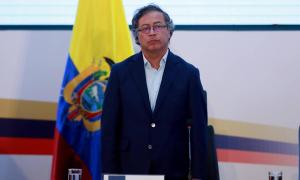 La traición del ELN a Petro tras el brutal atentado armado en Colombia lo obliga a llamar a consulta a su “delegación de paz”