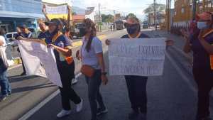 “Maestro con hambre no enseña”: Continúan las protestas del gremio en Carabobo este #8Feb (FOTOS)