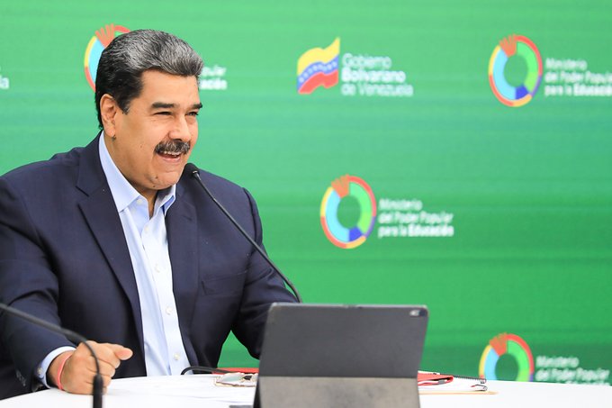 Maduro promulgó la polémica “ley de participación estudiantil en el subsistema de educación”