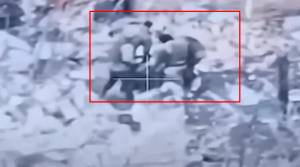 Captan VIDEO de mercenarios Wagner golpeando a su propio comandante ruso, herido en el frente de batalla