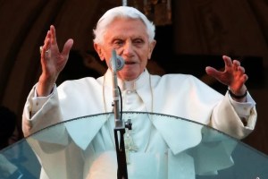 A 10 años de la renuncia de Benedicto XVI: el insomnio que lo torturaba y el efecto devastador de los “remedios potentes”