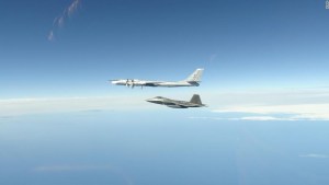 Cuatro aviones rusos fueron interceptados cerca de Alaska en espacio aéreo internacional