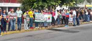 “Cadena humana” de gremios en Barinas se extendió por la Av. 23 de Enero para protestar contra el régimen de Maduro