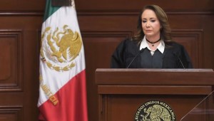 Académicos piden renuncia de ministra de la Corte Suprema mexicana tras ser acusada de plagio