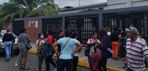 Representantes de una escuela en Maturín piden una asamblea y la directora los amenaza con la policía