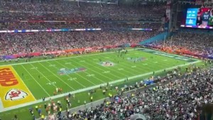 VIDEO: El increíble show de medio tiempo del Super Bowl mostrado en 90 segundos