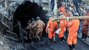 Al menos 57 personas atrapadas tras derrumbe de una mina en China
