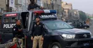 Ataque de comando suicida de islamistas talibanes a sede policial dejó cuatro muertos en Pakistán