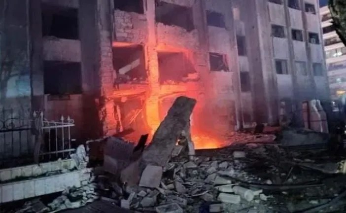 Un bombardeo israelí deja 15 muertos en la capital de Siria, según ONG