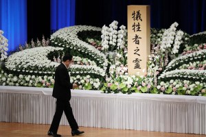 Japón conmemora 12 años del triple desastre: terremoto, tsunami y Fukushima