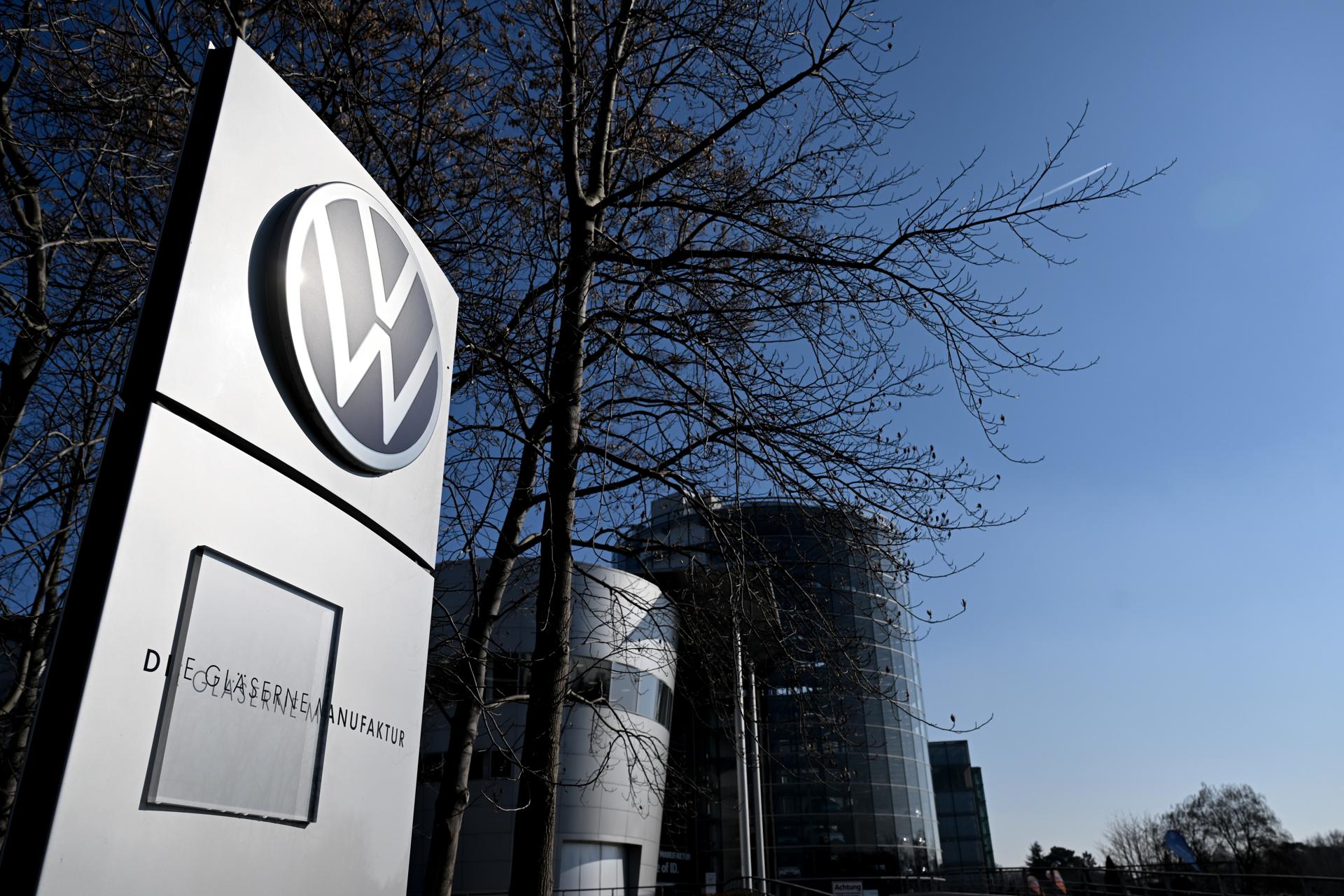 Volkswagen le pagará a sus empleados en Alemania un bonus de tres mil euros