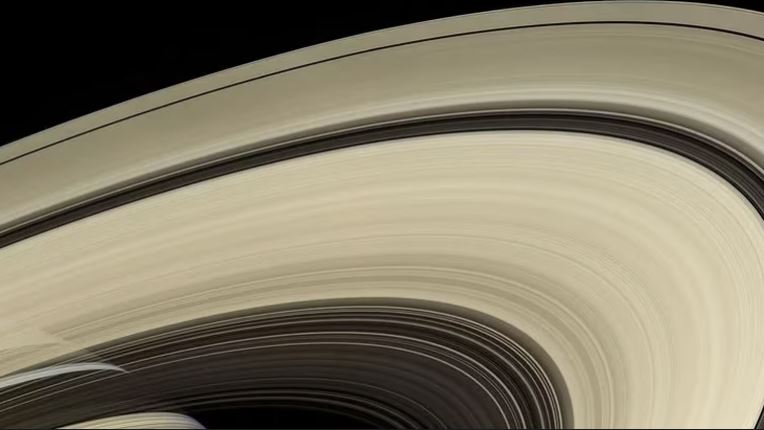 Cómo nacieron los gigantescos anillos de Saturno