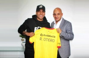 El venezolano Rómulo Otero se une al Aucas de César Farías, campeón del fútbol ecuatoriano