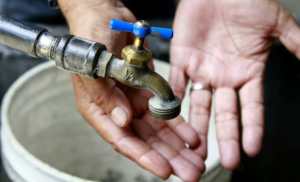 Suspenden el servicio de agua en algunas zonas de Miranda tras paralización de emergencia del sistema Taguaza